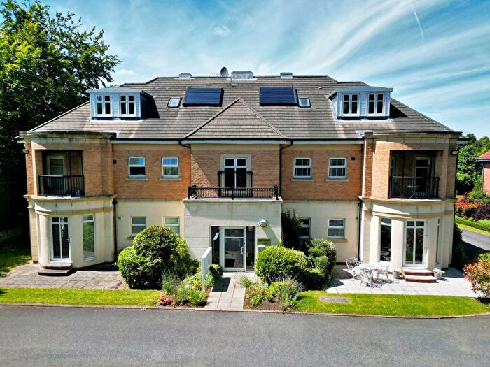 2 Bedroom Apartment To Rent In Sandringham House, Harrogate Road, Alwoodley, LS17