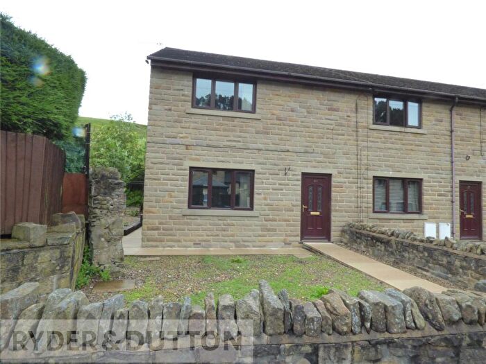 3 Bedroom Terraced House To Rent In Burnley Road East, Rossendale, Lancashire, BB4