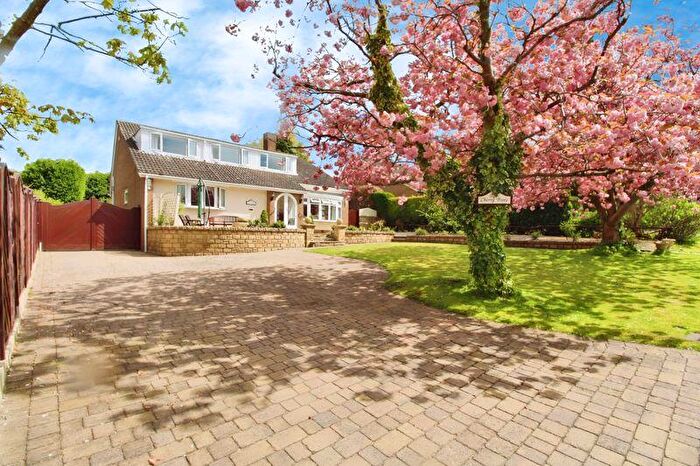 5 Bedroom Detached Bungalow For Sale In Lynwood Close, Newcastle Upon Tyne, NE20