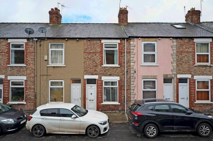 2 Bedroom Terraced House To Rent In Kitchener Street, Huntington Road, York, YO31