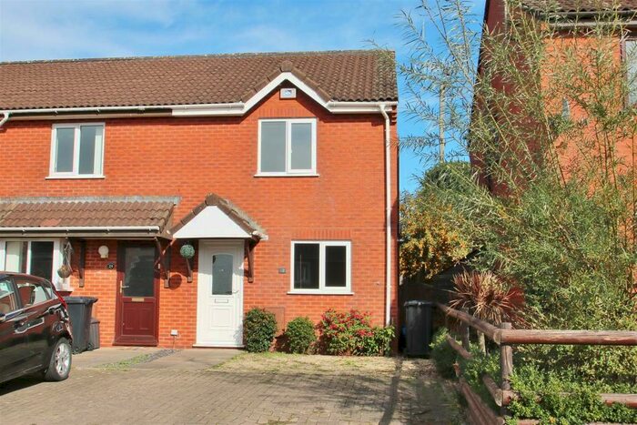 2 Bedroom End Of Terrace House To Rent In Oak Meadow, Lydney, GL15