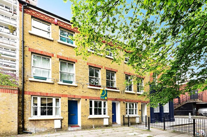 2 Bedroom House For Sale In Paton Street, Clerkenwell, London, EC1V