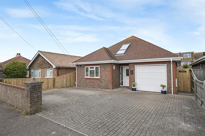 4 Bedroom Detached House For Sale In Southdown Avenue, Peacehaven, BN10