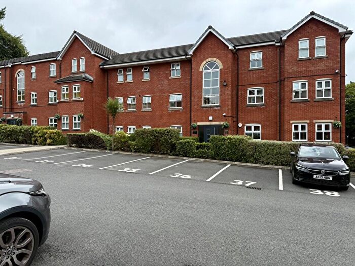 2 Bedroom Flat To Rent In Thomasson Court, Heaton, Bolton, BL1