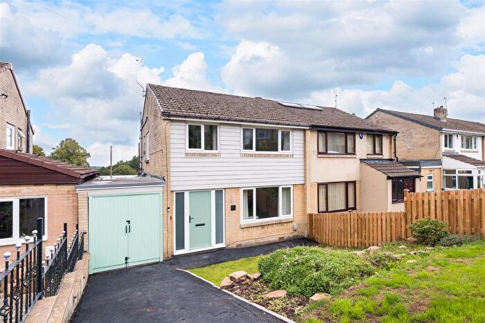3 Bedroom Semi-Detached House For Sale In Furness Close, Stannington, S6