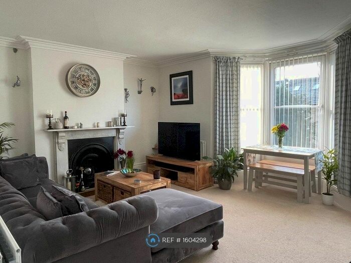 1 Bedroom Flat To Rent In Trowbridge Road, Bradford-On-Avon, BA15