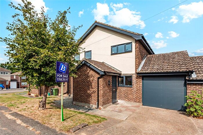 4 Bedroom Detached House For Sale In Silver Way, Wickford, Essex, SS11