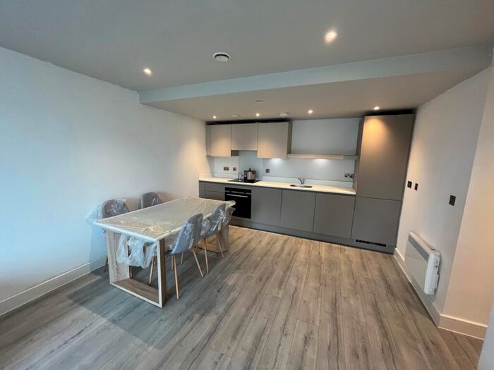 2 Bedroom Apartment To Rent In Broad Street, Birmingham, B15