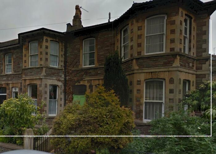 Studio To Rent In Cotham, Bristol, BS6