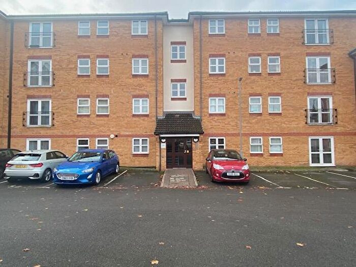 2 Bedroom Apartment To Rent In Carina Court, Aigburth, Liverpool, L17