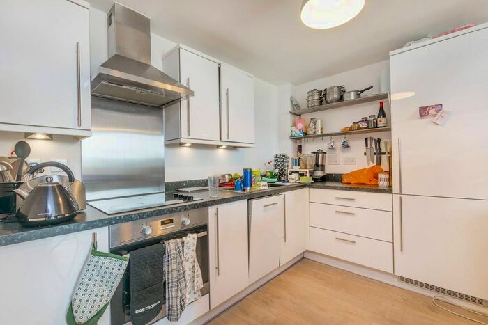 1 Bedroom Flat To Rent In Ealing Road, Brentford, TW8