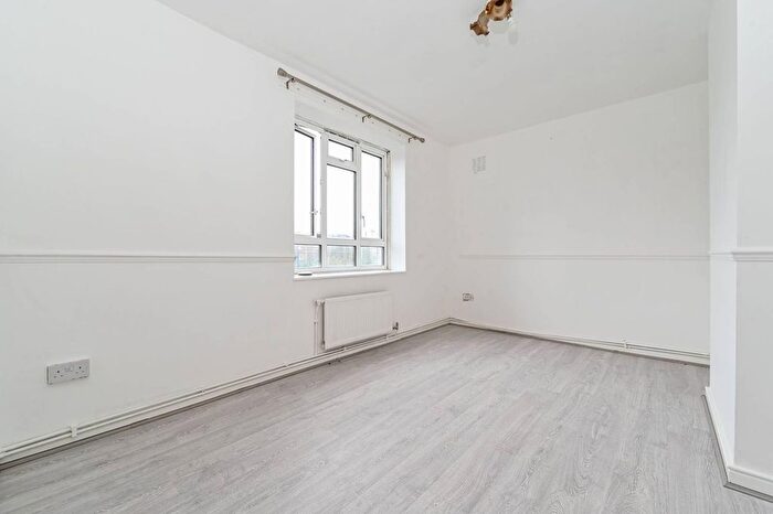 3 Bedroom Flat To Rent In Leith House, Tufnell Park, London, N7