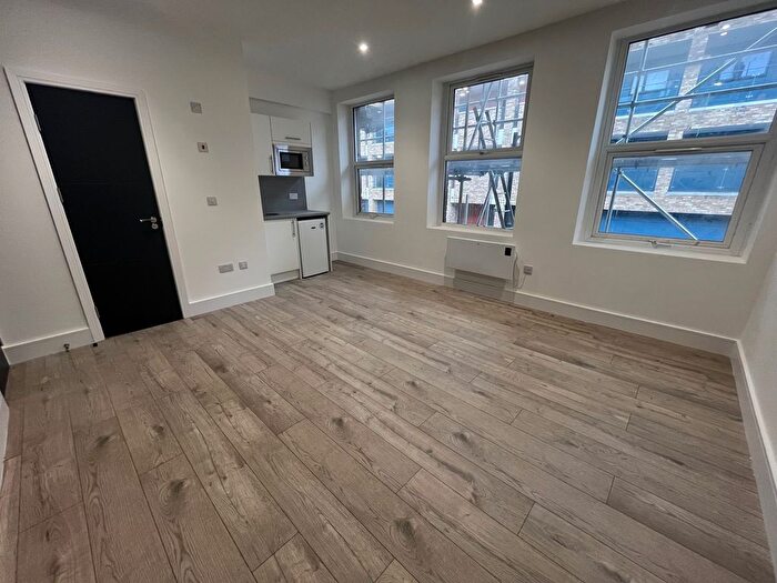Studio To Rent In Westmoreland Road, London, SE17