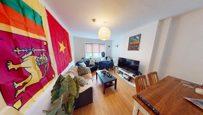 4 Bedroom House To Rent In Rolleston Drive, Nottingham, NG7