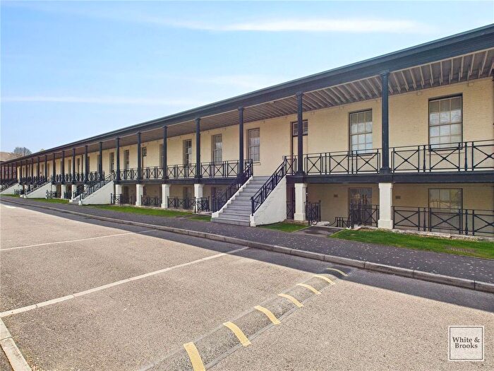 3 Bedroom Flat For Sale In St. Georges Walk, Gosport, PO12