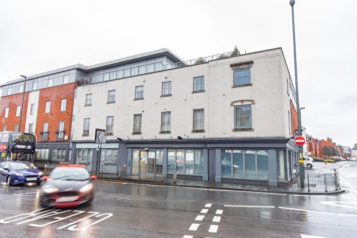 2 Bedroom Flat To Rent In Harborne Village Apts, Serpentine Road, Birmingham, B17