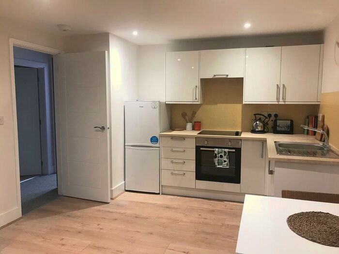 1 Bedroom Ground Flat To Rent In St. Cuthbert Street, Wells, BA5