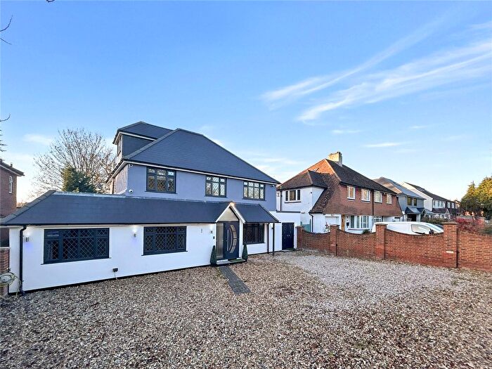 5 Bedroom Detached House For Sale In St James Way, Sidcup, Kent, DA14
