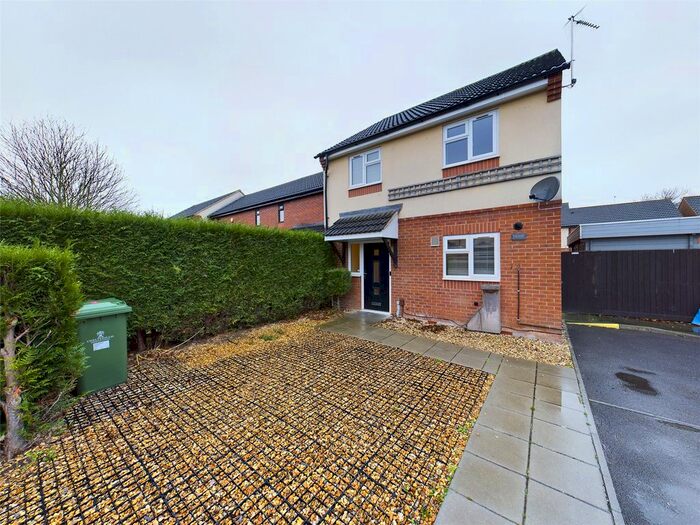 3 Bedroom End Of Terrace House To Rent In Britten Place, Cheltenham, Gloucestershire GL51