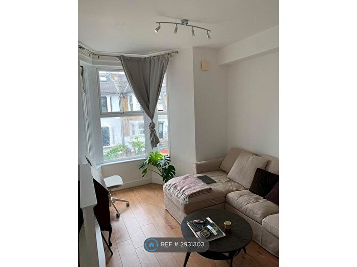1 Bedroom Flat To Rent In Kyverdale Rd, London, N16