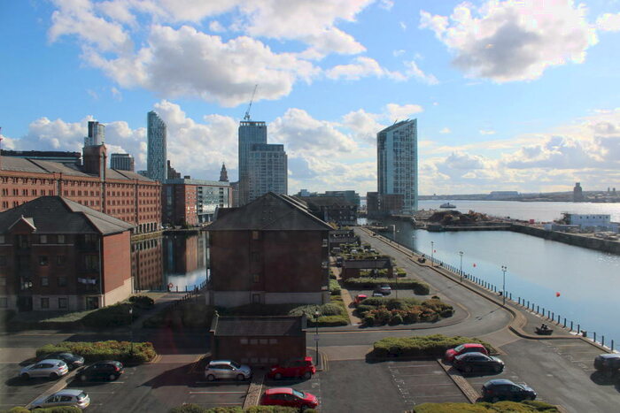 2 Bedroom Apartment To Rent In Park Central, L3