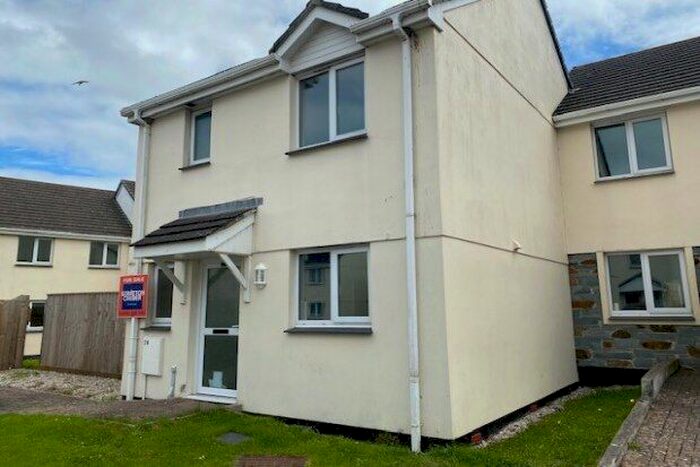 3 Bedroom Semi-Detached House To Rent In Springfields, St. Austell, PL26