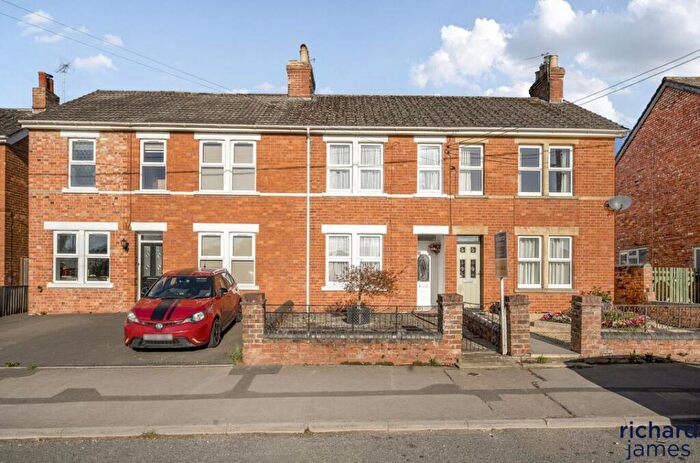 2 Bedroom Terraced House For Sale In Restrop Road, Purton, Swindon, SN5