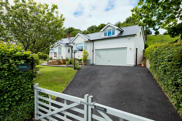 3 Bedroom Detached Bungalow For Sale In Marlbrook, HR6