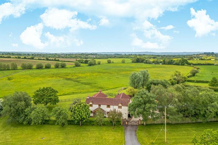 6 Bedroom Detached House For Sale In The Common, Rowde, SN10