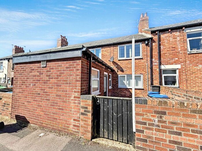 3 Bedroom Terraced House For Sale In Thomas Street, Peterlee, Durham, SR8
