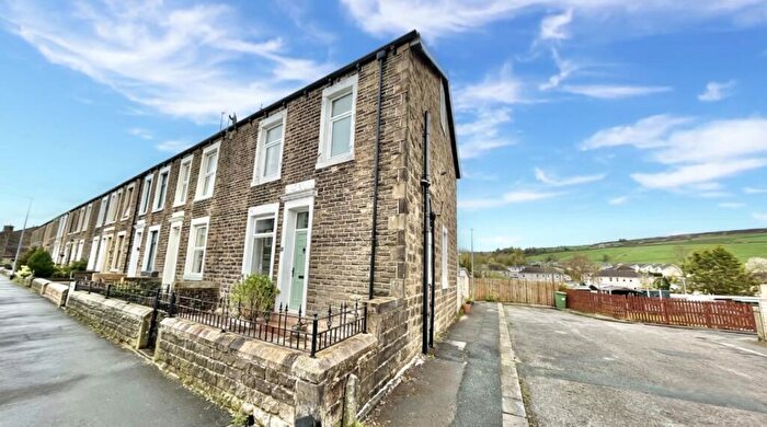 3 Bedroom End Of Terrace House For Sale In Longroyd Road, Earby, Barnoldswick, BB18