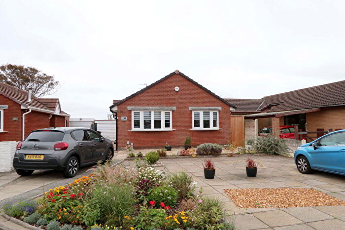 2 Bedroom Detached Bungalow For Sale In Markham Drive, Kew Meadows, Southport, PR8