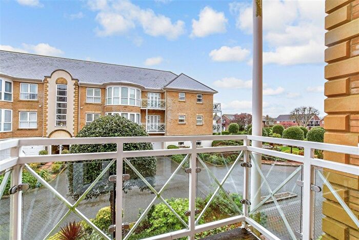 2 Bedroom Flat For Sale In Harsfold Close, Rustington, West Sussex, BN16