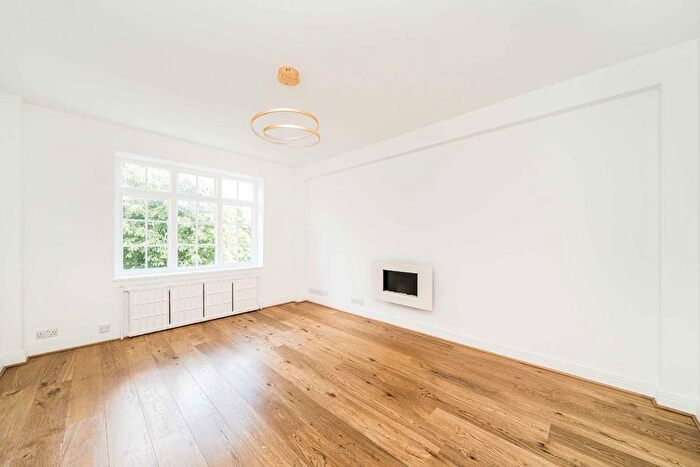 2 Bedroom Flat To Rent In Maida Vale, London, W9