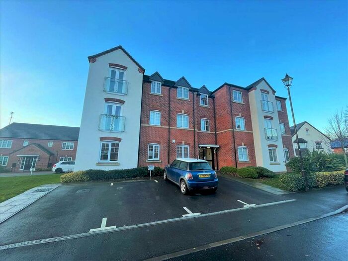 2 Bedroom Flat To Rent In Marlpit Close, Shirley, Solihull B90