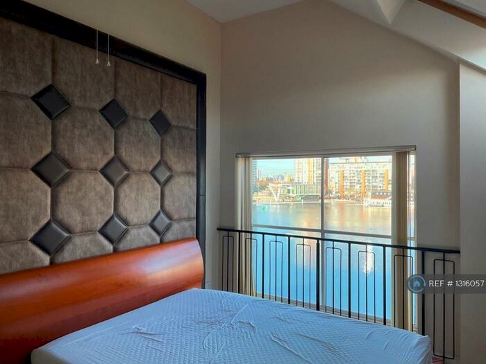 2 Bedroom Penthouse To Rent In Arragon House, London, E16