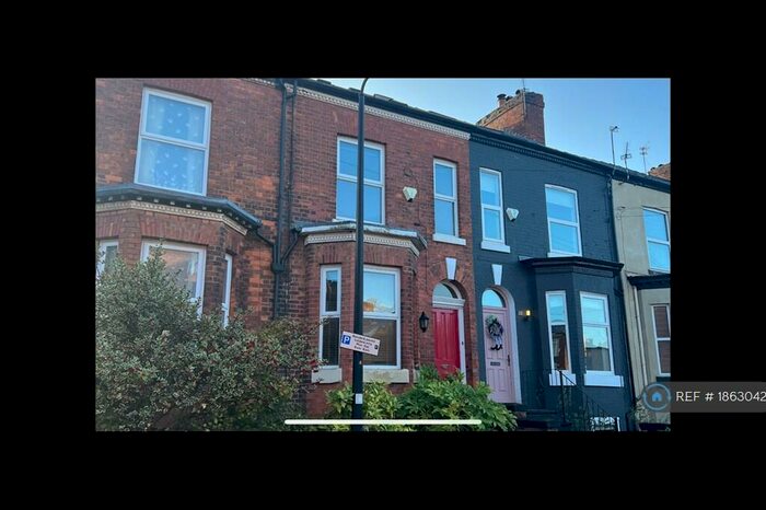 3 Bedroom Terraced House To Rent In Thorn Grove, Sale, M33