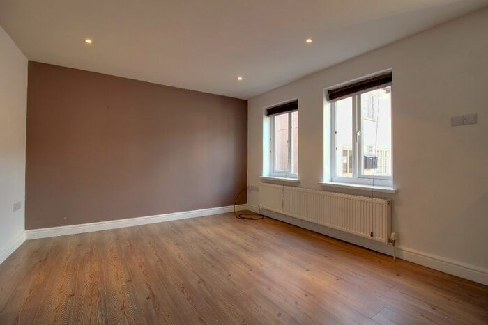 1 Bedroom Flat To Rent In Saracens Court, North Street, Ripon HG4