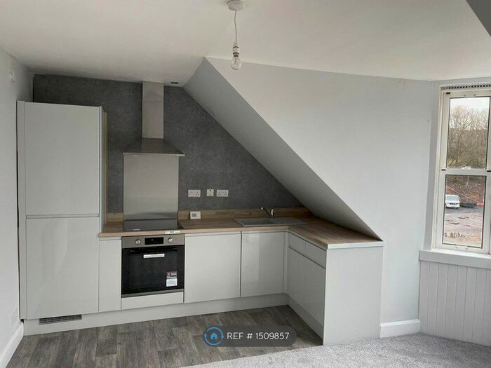 2 Bedroom Flat To Rent In Newton Terrace, Catrine, Mauchline, KA5