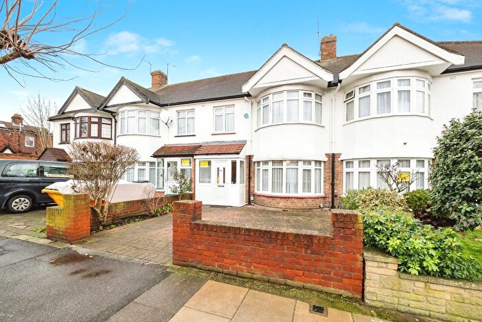 3 Bedroom Terraced House For Sale In Geariesville Gardens, Ilford, IG6
