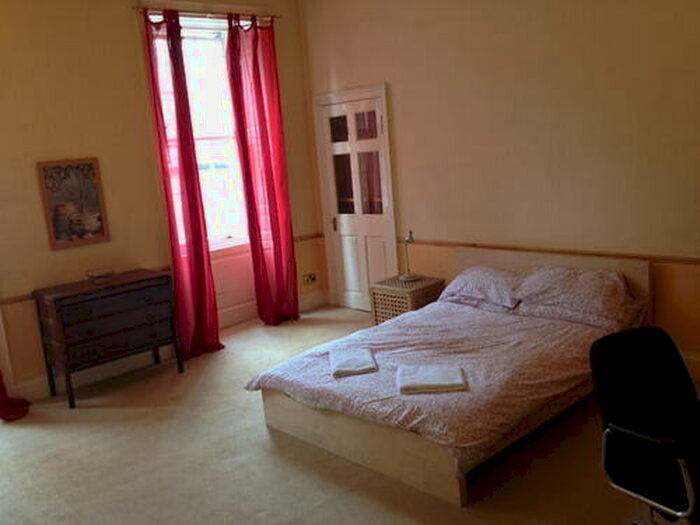 4 Bedroom Flat To Rent In Castle Street, Edinburgh, EH2