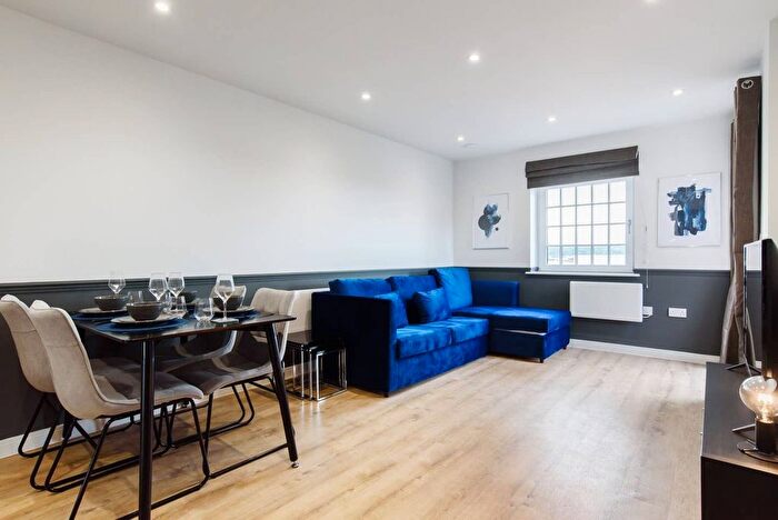 1 Bedroom Flat For Sale In Brickworks, Butetown, Cardiff, CF10