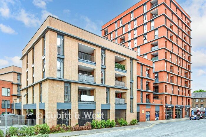1 Bedroom Flat For Sale In High Street, Sutton, Surrey, SM1
