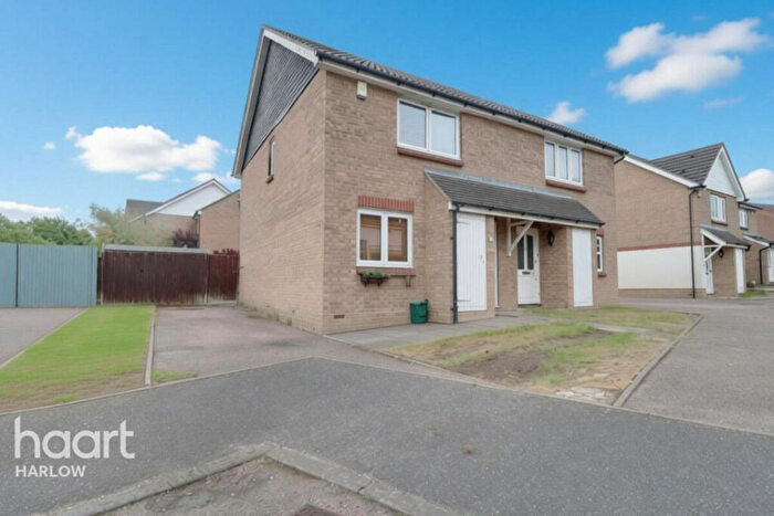 3 Bedroom Semi-Detached House For Sale In Tickenhall Drive, Harlow, CM17