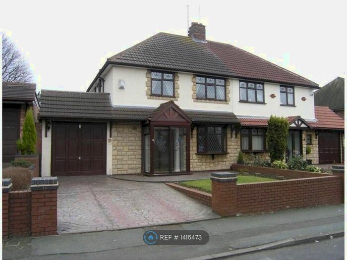 3 Bedroom Semi-Detached House To Rent In Paul Pursehouse Road, Bilston, WV14