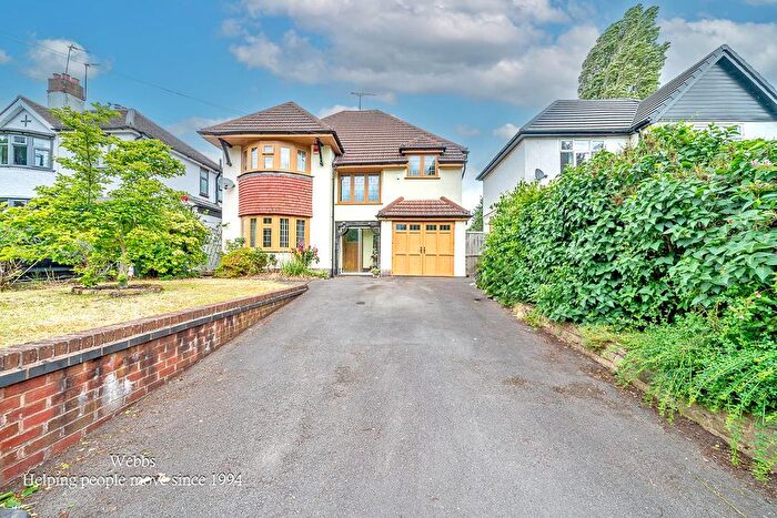 4 Bedroom Detached House For Sale In Wolverhampton Road, Walsall, WS2