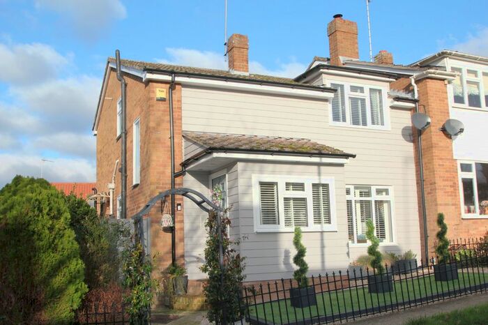 3 Bedroom Semi-Detached House For Sale In Moors Close, Feering, Colchester, CO5