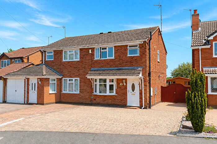 3 Bedroom Semi Detached House For Sale In Lime Avenue, Groby, Leicester, Leicestershire, LE6