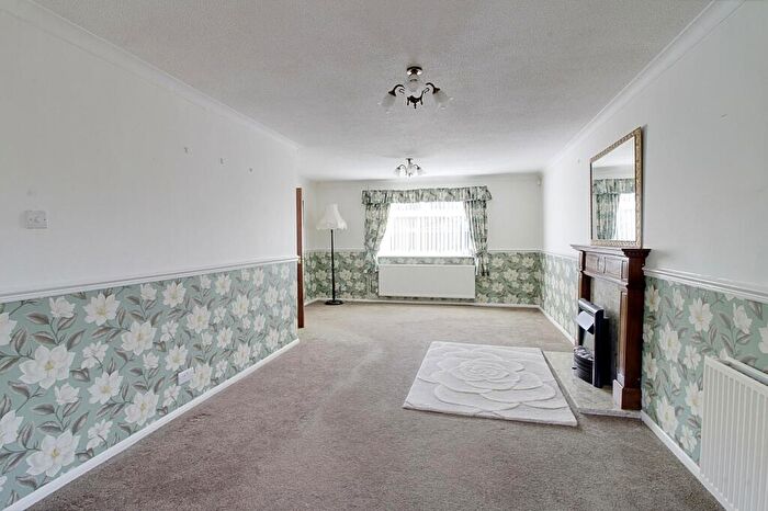 2 Bedroom Bungalow For Sale In West End, Langtoft, PE6