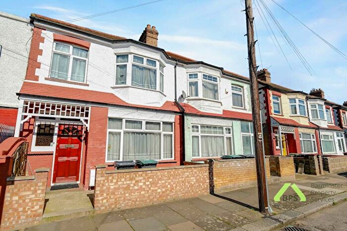 3 Bedroom Terraced House For Sale In Tottenham, N17